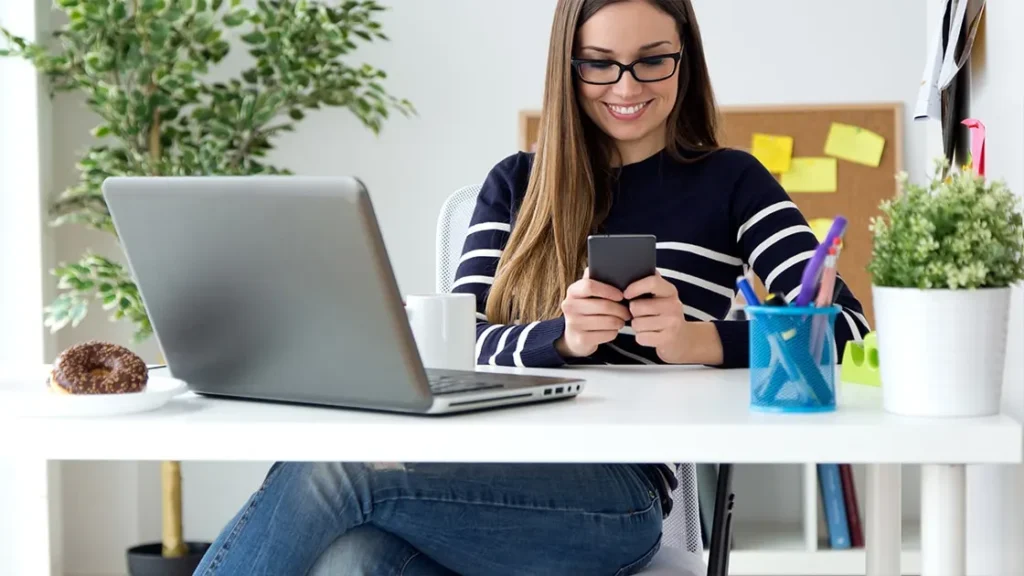 What Are the Benefits of a Parent-teacher Communication App?